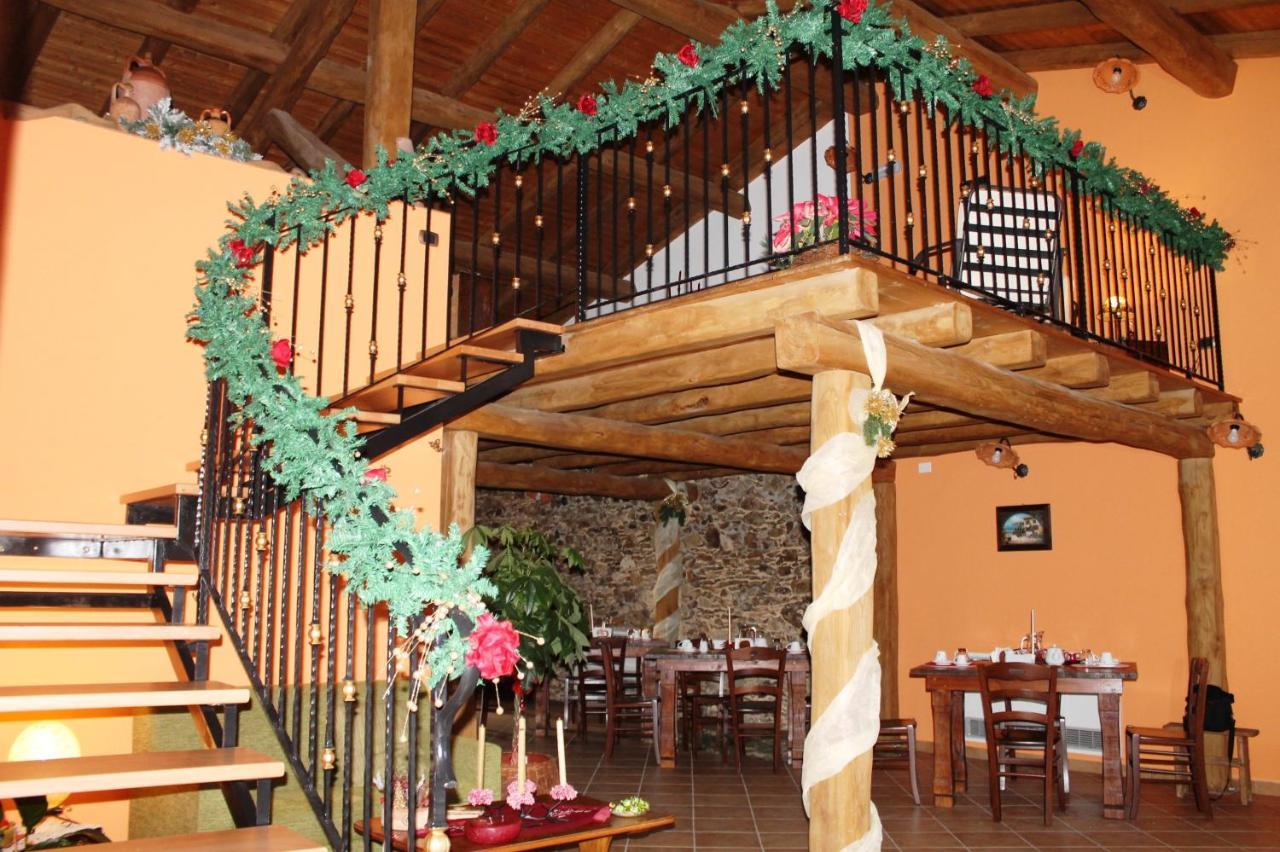Antico Casale Bed and Breakfast Gioiosa Marea Eksteriør billede